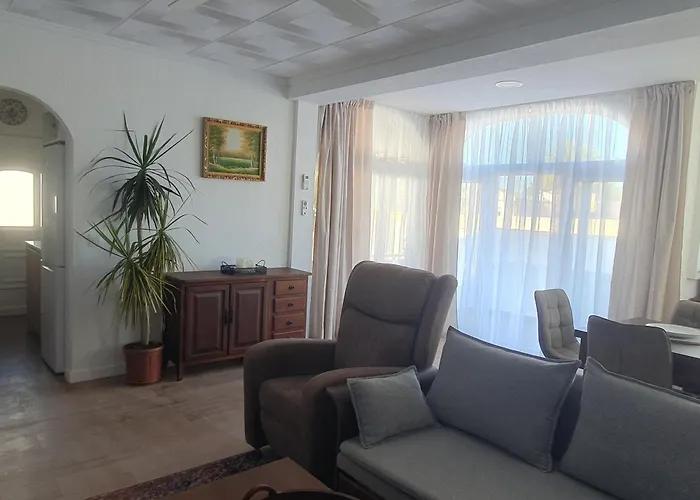 Дом отдыха Laguna Rosa Торевьиа